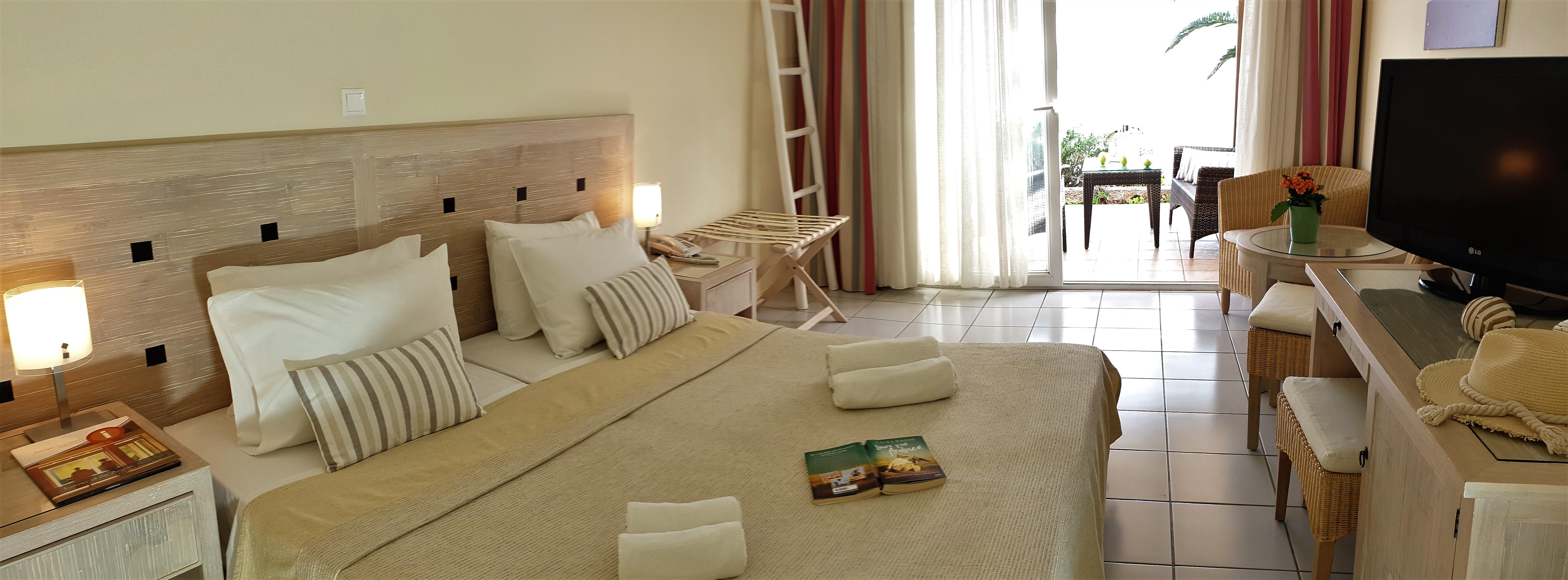 Erytha Hotel & Resort Chios Karfas Bagian luar foto